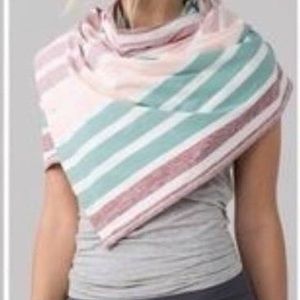 Lululemon stripes Vinyasa scarf